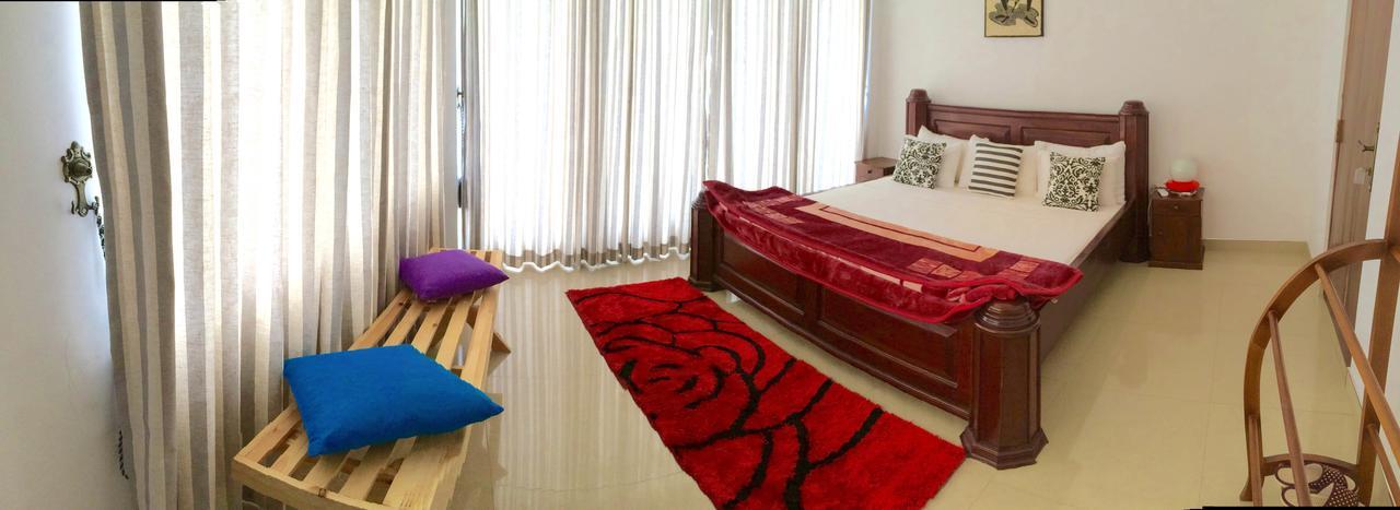キャンディー Angel Tower Bed & Breakfast エクステリア 写真